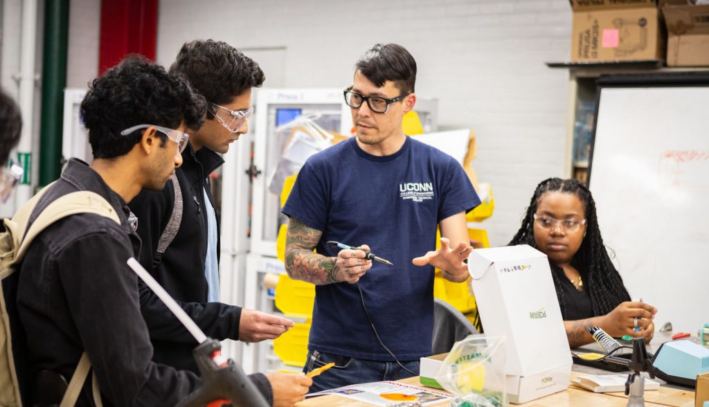 ishop demonstration with students